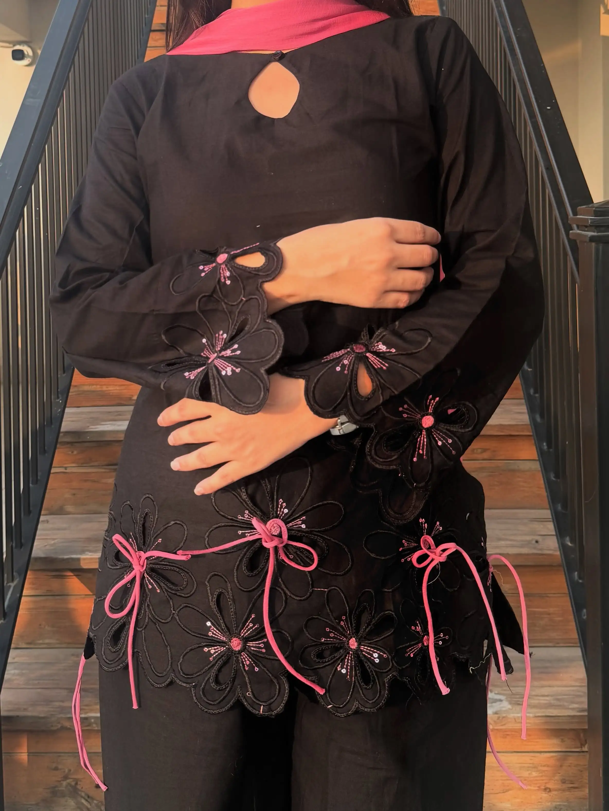 Naina cute cutwork 3-piece set